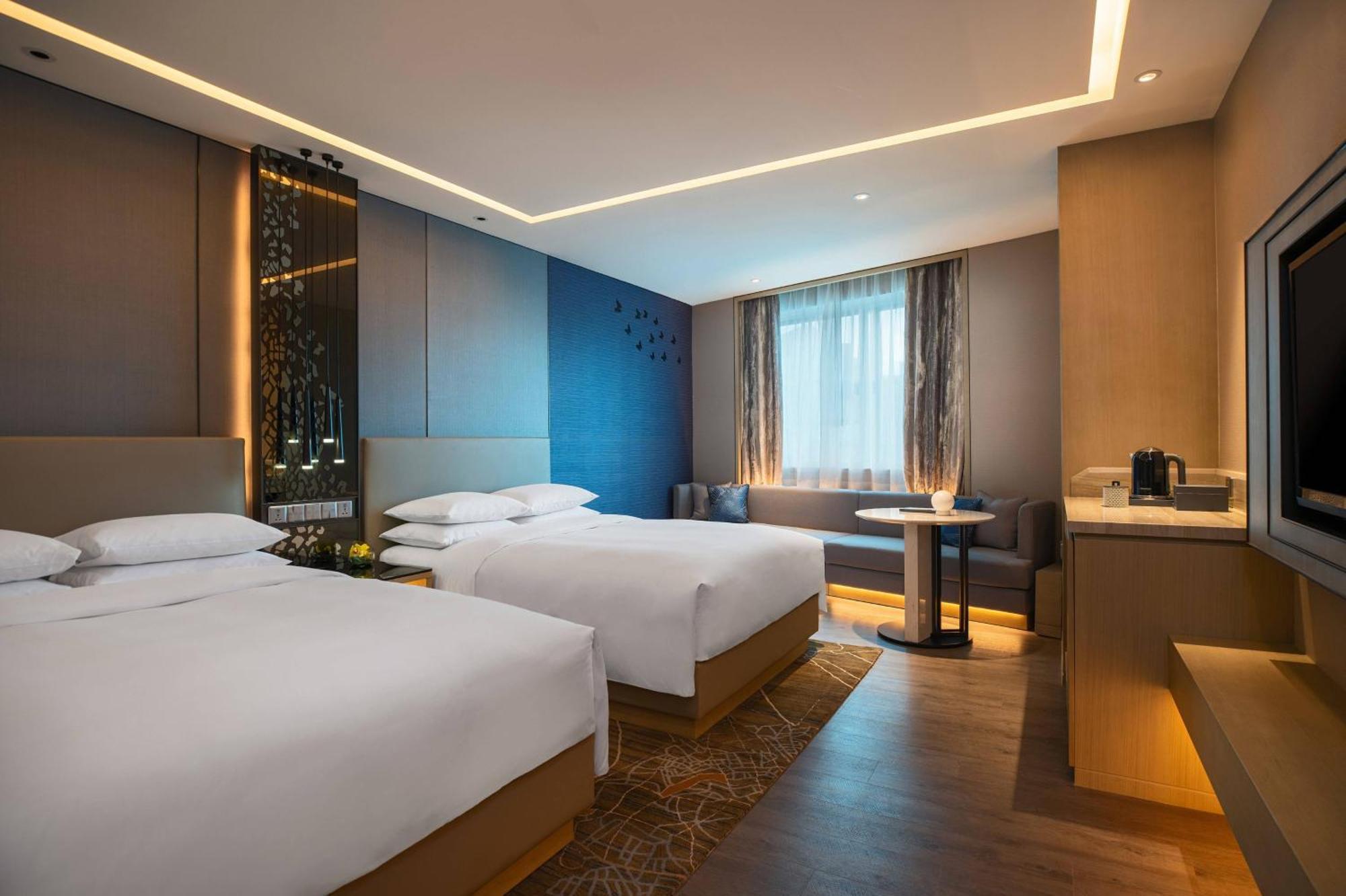 Renaissance Shenzhen Luohu Hotel Exterior photo