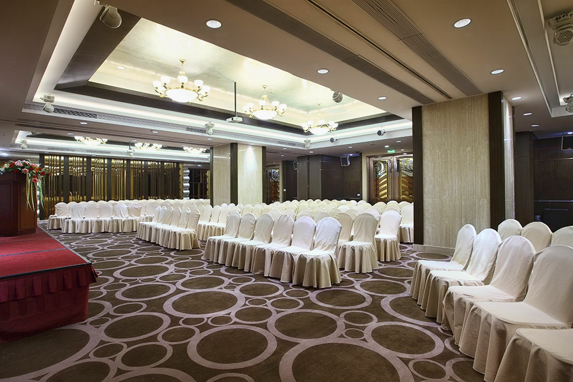 Renaissance Shenzhen Luohu Hotel Exterior photo